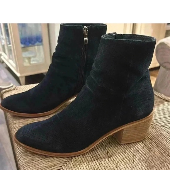 Silent D East Bay Booties – Navy Suede, Size 41 (US 10.5–11) - Picture 3 of 8